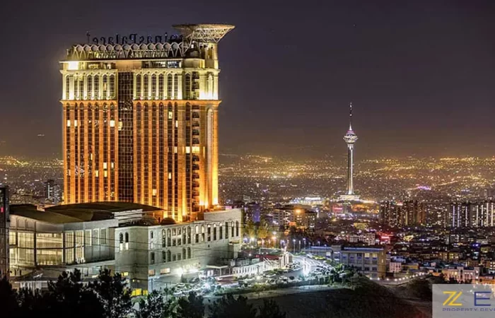زندگی در سعادت آباد