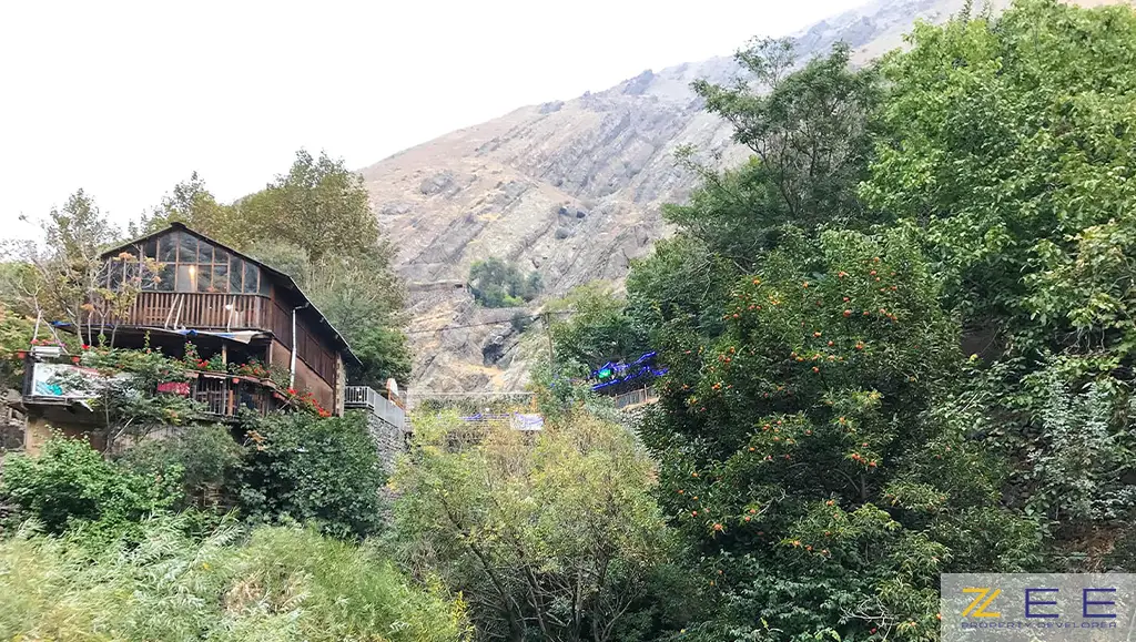 نمایی از طبیعت درکه در تابستان 